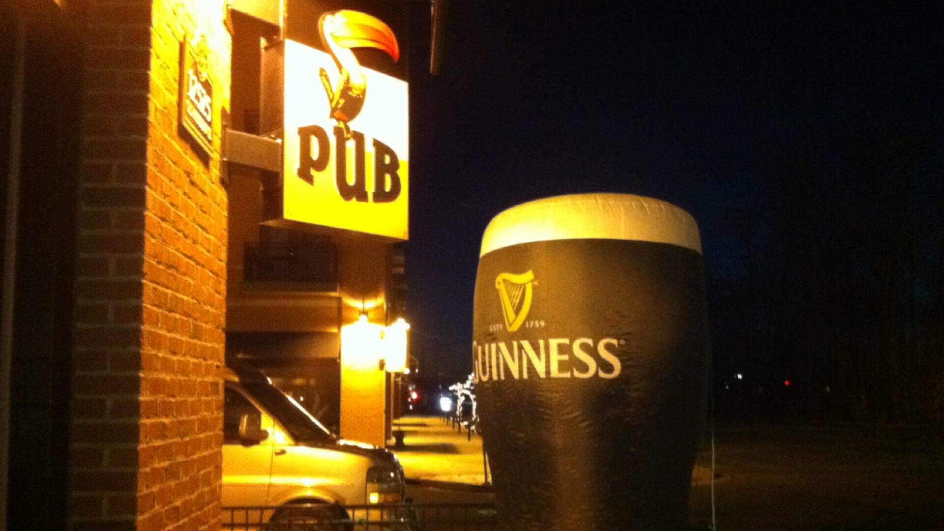 Brockway Irish Pub celebrating saint patricks day